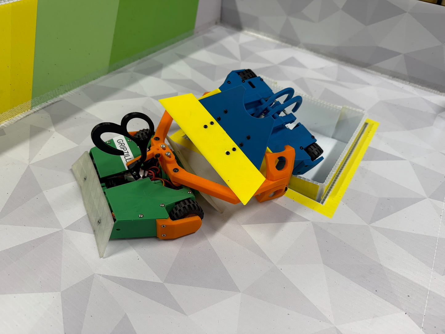 Creatabot 1/2 lb Combat Robotics Kit - DIY Robot Starter Kit with Chassis, Motors, Weapons, & Controller