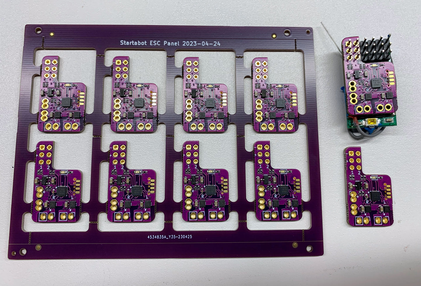 Startabot DESC
